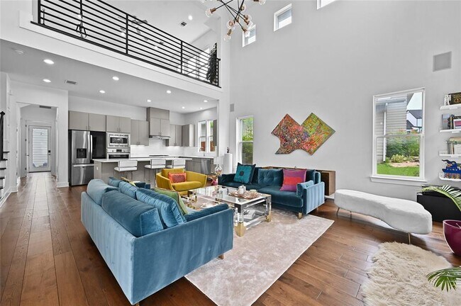 Foto del edificio - 5904 Florencia Ln