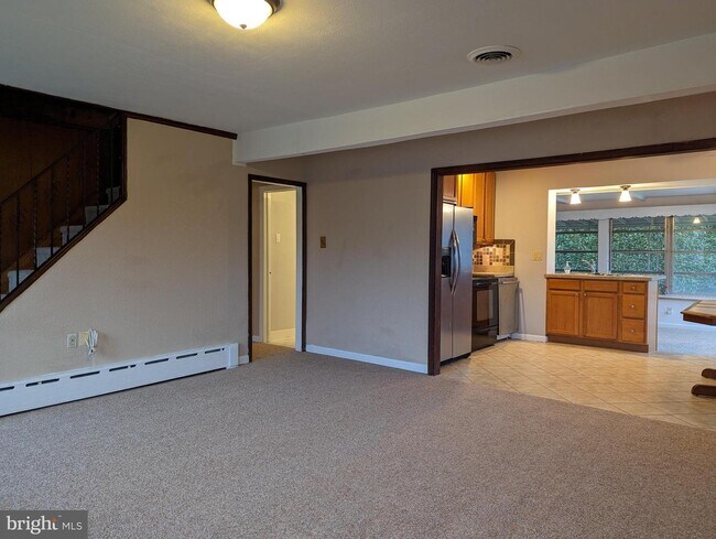 Foto del edificio - 6949 Fowler St