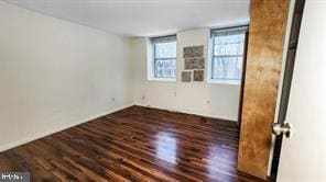 Building Photo - 1805 Dutch Village Dr