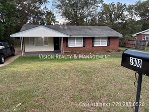 Building Photo - 3608 Sir Michael Dr