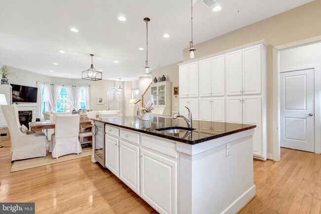 Foto del edificio - 711 McKenzie Ave