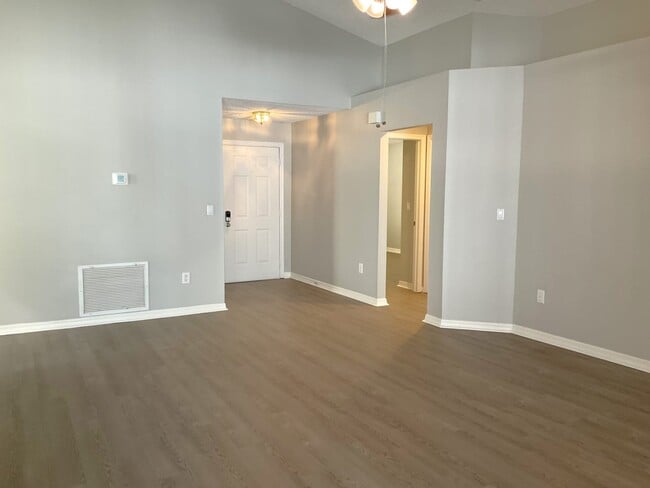 Building Photo - 8602 Manassas Rd