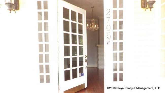 Building Photo - 2705 Riverside Ave