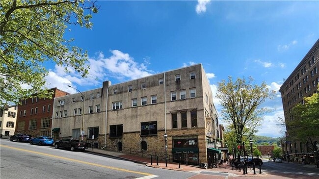 Building Photo - TWO BEDROOM APARTMENT MAIN & MARKET STREETS