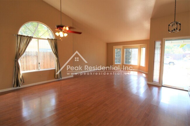 Building Photo - 3 br, 2 bath House - 103 Dyrell Way