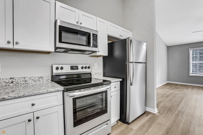 Building Photo - 1704 Jennings Way