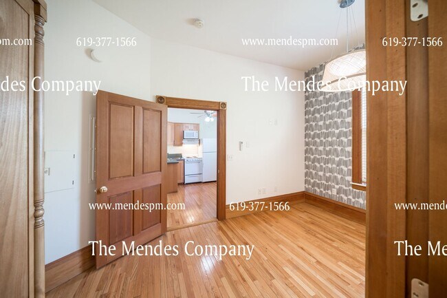 Building Photo - Ultra Hip 1bd/1bath Apartment Home in Stun...