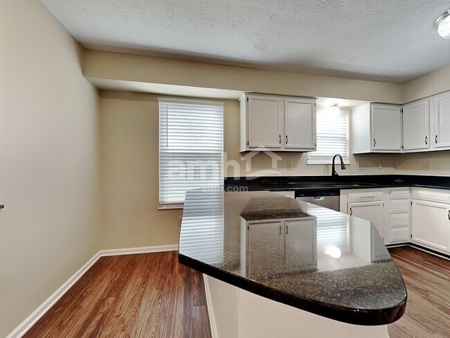 Foto del edificio - 1469 Dunwoodie Ct