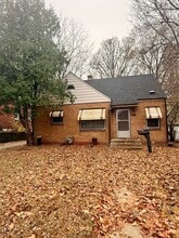 Building Photo - 414 N Johnston Ave