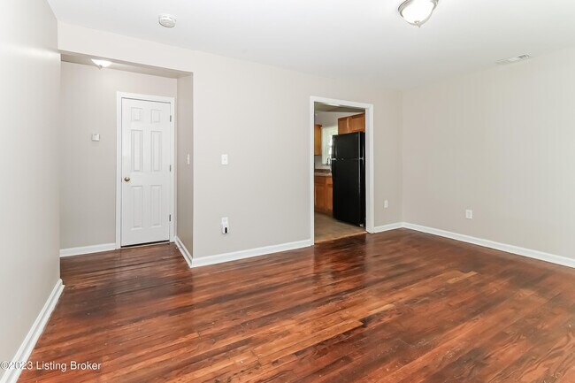 Foto del edificio - 3425 W Kentucky St