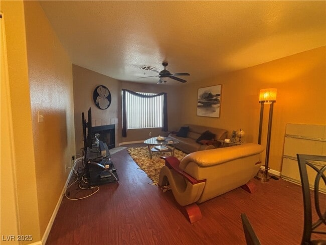 Building Photo - 2068 Mesquite Ln
