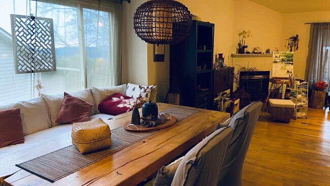 Building Photo - 60 Park Ave