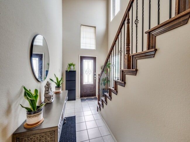 Foto del edificio - 8920 Deadwood Ln