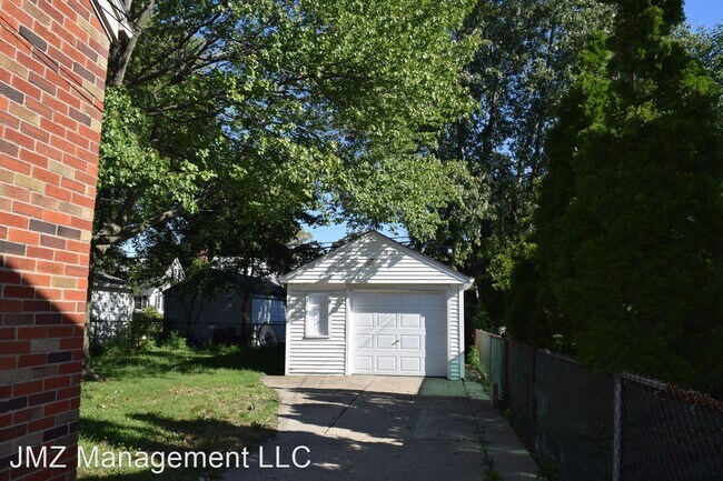 Building Photo - 3 br, 1 bath House - 14741 Lydia Ave