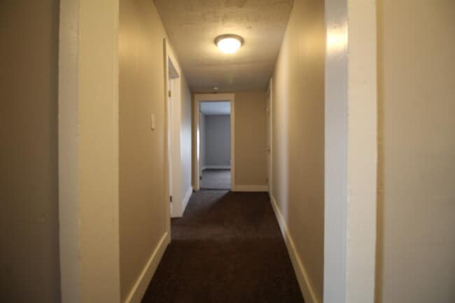 Building Photo - Beautiful renovated 3 bedroom single-famil...