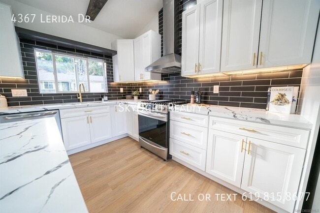 Building Photo - 4367 Lerida Dr