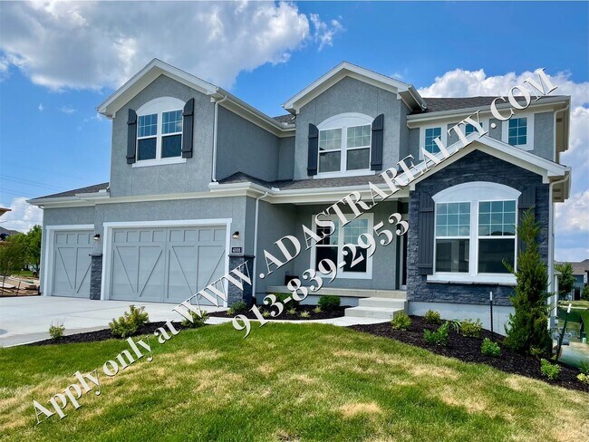 Foto del edificio - Brand New Beautiful 4 bed 3.5 bath Home in...