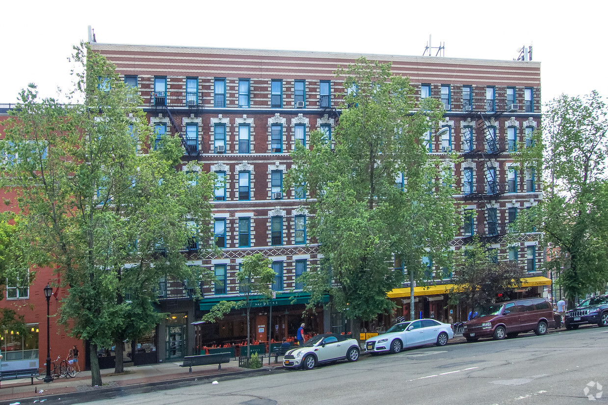 Primary Photo - 260 Sixth Ave