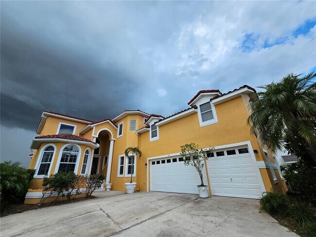 Building Photo - 934 Symphony Isles Blvd
