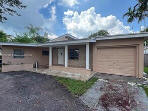 Building Photo - 5770 SW 60th St
