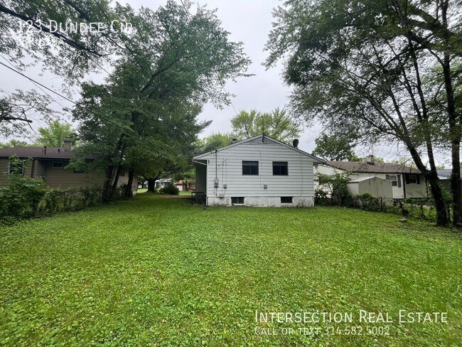 Building Photo - 123 Dundee Cir