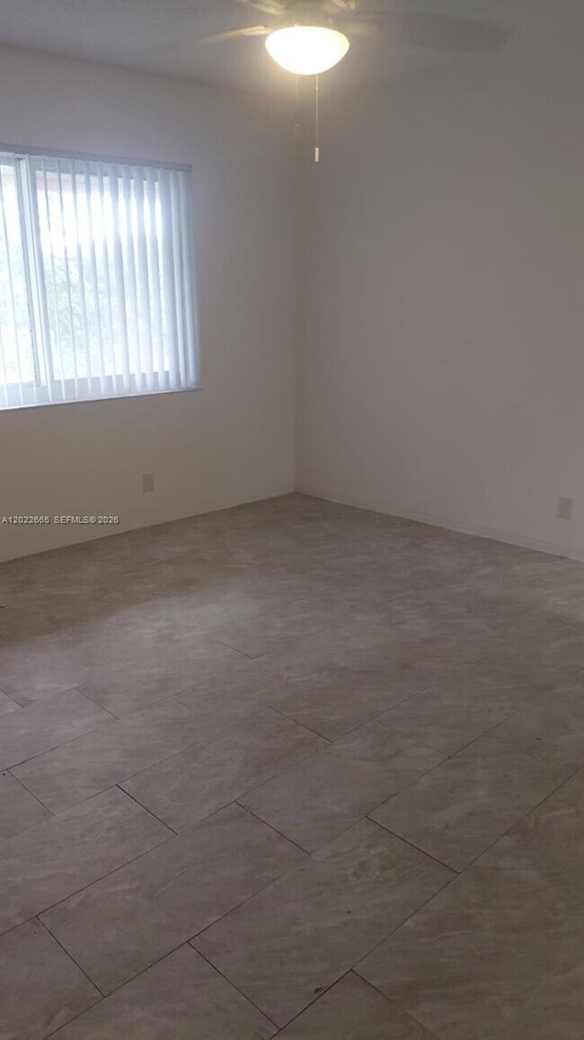 Foto del edificio - 5420 NW 11th St