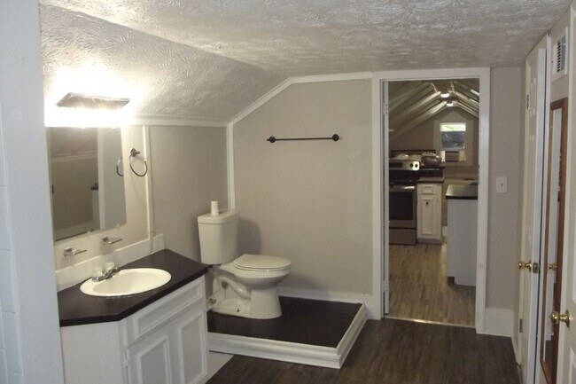 Foto del edificio - 15th Ave 2023**Raymer