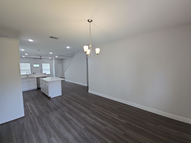 Building Photo - 8235 Locksley Rd