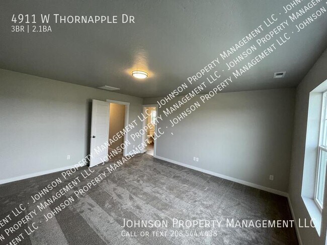 Building Photo - 4911 W Thornapple Dr