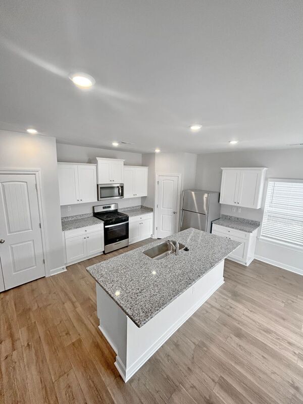 Foto del edificio - 2312 Valverde Way