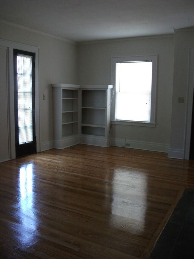 Building Photo - 622 Euclid Ave