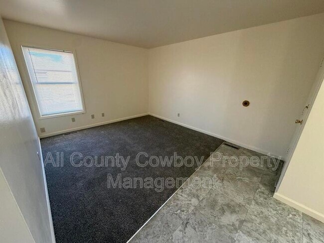 Building Photo - 212 Norma Ct