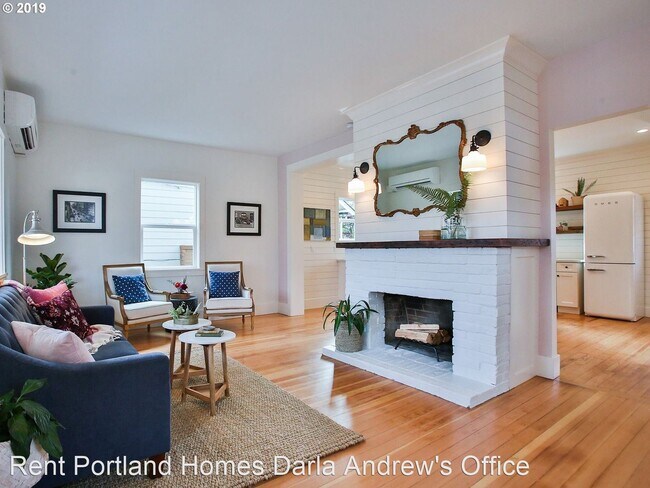 Building Photo - 3 br, 2.5 bath House - 5317 N Concord Avenue