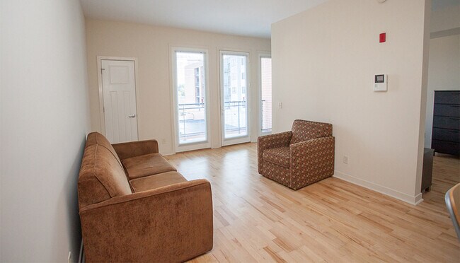 Building Photo - 238 E Water St