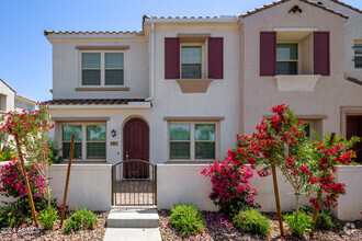 Building Photo - 4077 S Sabrina Dr