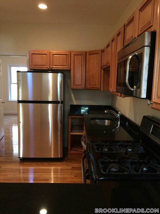 Foto principal - 172 Fuller St