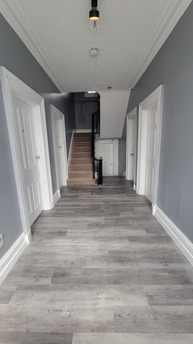 Building Photo - 1530 Pennington Rd