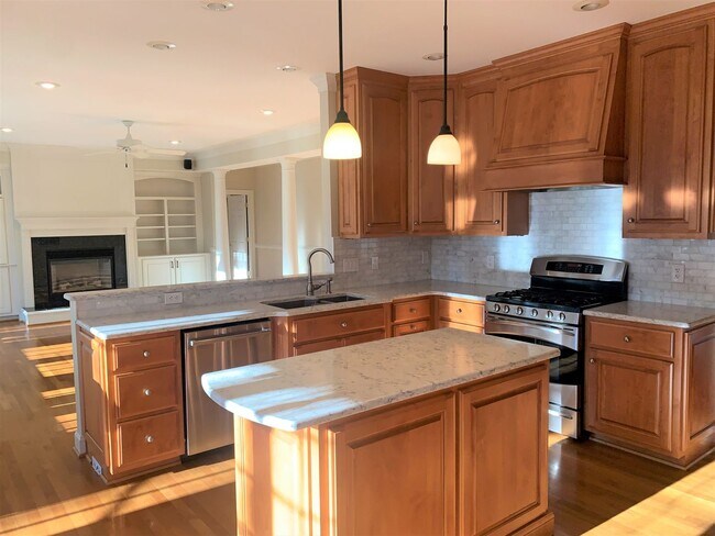 Foto del edificio - 101 Westbury, Williamsburg, VA  23188