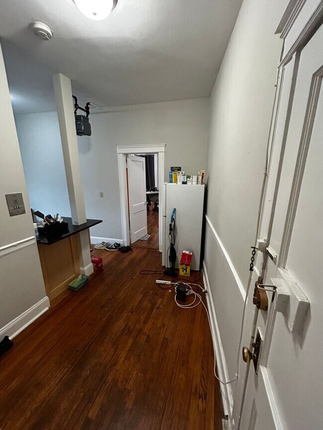 Building Photo - Beautiful 4 bed 1 bath in Sommerville
