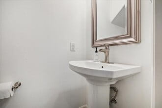 Building Photo - 2842 Briarhurst Park