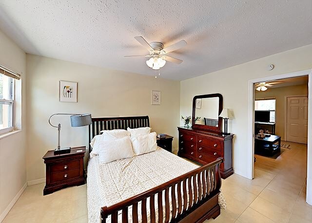 Foto del edificio - 3803 Haines Rd N