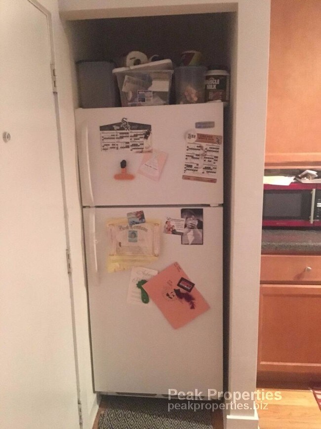 Foto del edificio - 1743 W Roscoe St