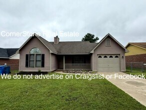Building Photo - 2217 Mossycup Ln