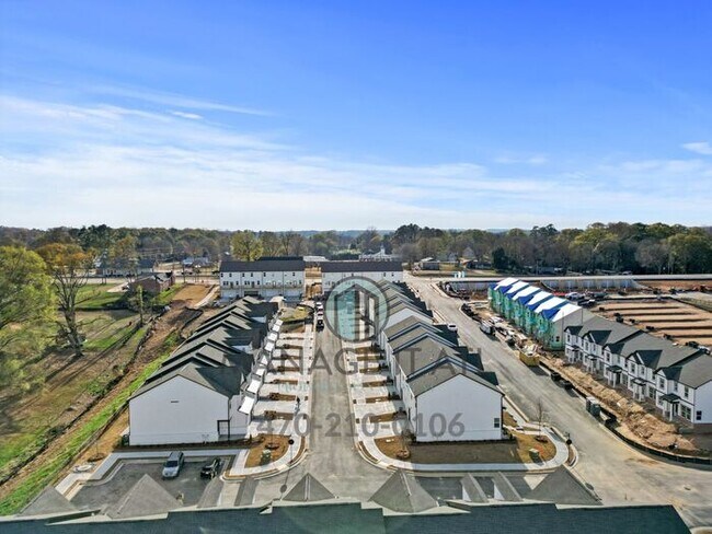 Building Photo - Brand NEW 3 Bedroom Townhome in Pendergras...
