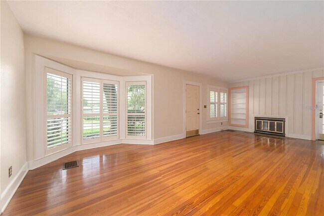 Foto del edificio - 1621 Sunnyside Dr