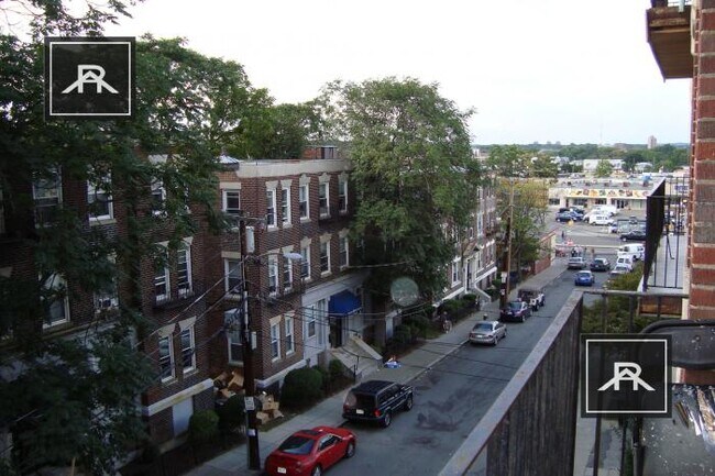 Foto del edificio - 0 bedroom in Allston MA 02135