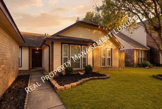 Building Photo - 14611 Cypress Valley Dr