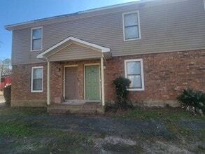 Building Photo - 152 Chalet North CT