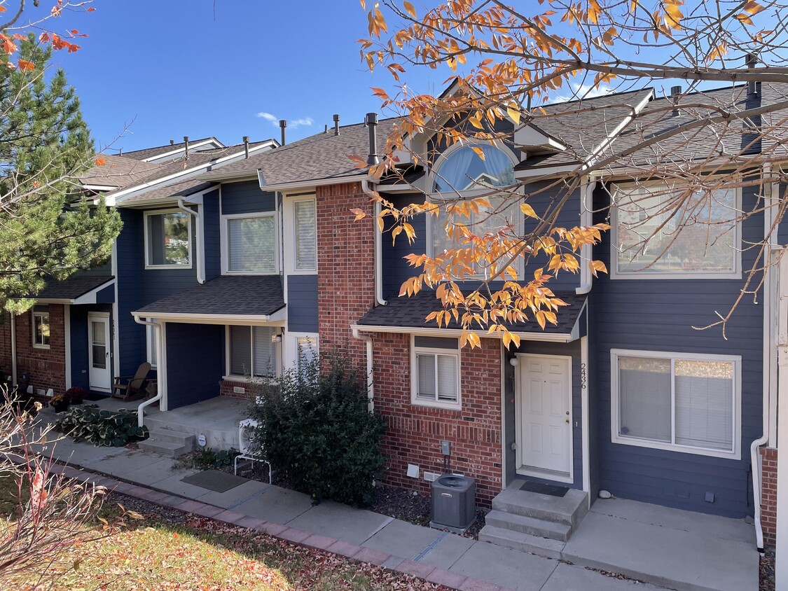 Primary Photo - 2436 W 82nd Pl