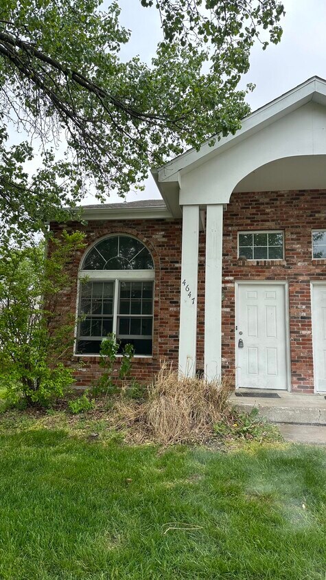 Foto principal - 4645 Brandon Woods St